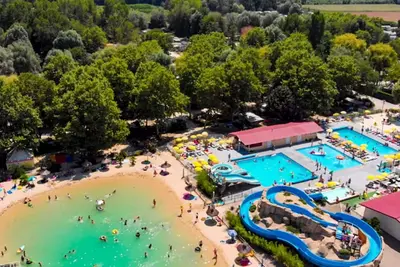 Image de Location Mobil-home en drome dans un magnifique camping 4*