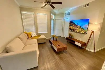 Image de Spring Modern 2b2b king Fully equipped Long term