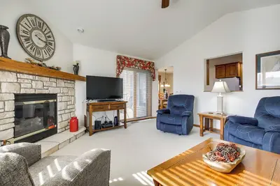 Image de 'Pattie's Other Place' - Indoor Pool Access!