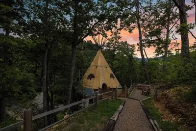 Image de Cozy Teepee Stay w/ Resort Amenities