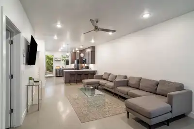 Image de Détendez-vous dans un condo 4 Br, 3. 5bar à St. George près de Zion! Piscine, jacuzzis, balcons