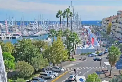 Image de Studette avec vue sur le port
