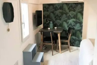 Image de Small & cosy studio by the port