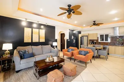 Image de Charming 2-bedroom condo steps from the ocean in Tamarindo!
