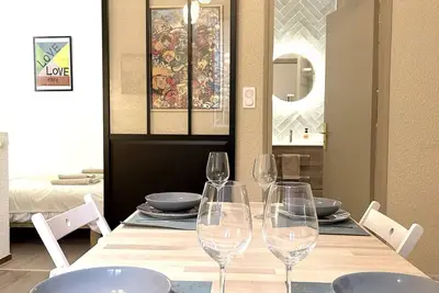Image de Le Cosy Nîmois, charme & terrasse au cœur de Nîmes, 4 minutes des arènes