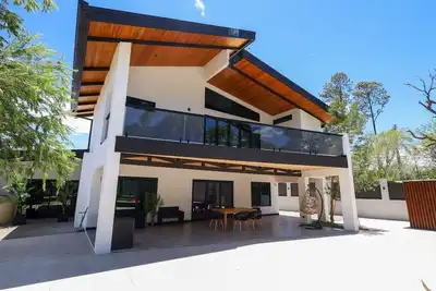 Image de Gey Tropical House
