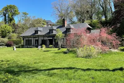 Image de Maison de charme, 8 minutes de la mer, 5 chambres. Grand jardin.