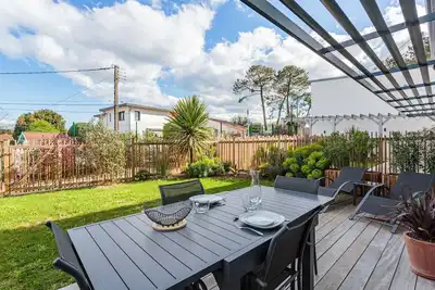 Image de Bel appartement avec jardin proche des plages et du golf
