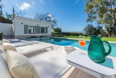 Image de Villa 'Casa Rural Acogedora Y Con Estilo' avec vue sur les montagnes, Wi-Fi et climatisation