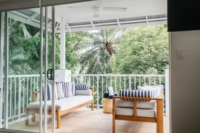 Image de Portsea 74: live a little, love Port Douglas!
