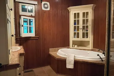 Image de 4-bedroom lodge in peaceful Pocono Pines with Ac, WiFi
