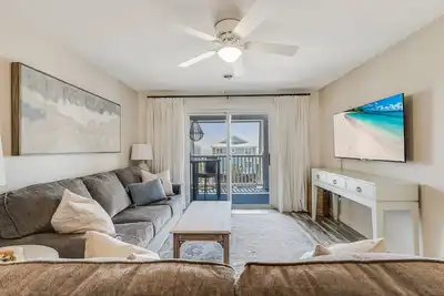 Image de Newly Listed Ocean view and Dog Friendly Condo Oak Island
