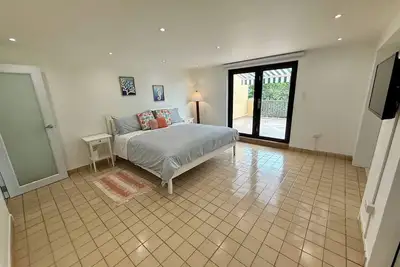 Charming Oceanview Property – Perfect for Families