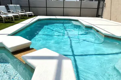 Image de Storytellers Villa: 5br 4ba, Private Pool & Spa, Cinema & Arcade - New Look!