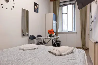 Image de Comfortable 3br Danube & Millenium Tower
