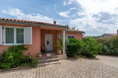 Image de Villa à Vintijan avec piscine privée