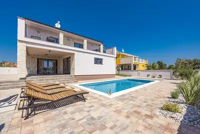 Image de Villa de luxe à Krnica pour les familles