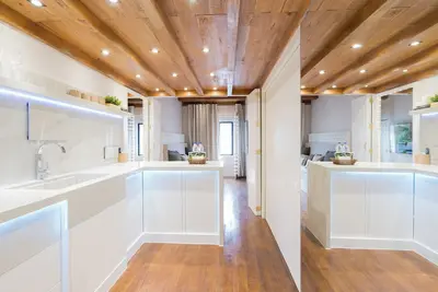 Cozy Cabin Style + Loft, 48 sqm, 500mbps, 3xTVs