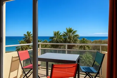 Image de Appartement cosy à Saint-Cyprien avec climatisation et parking