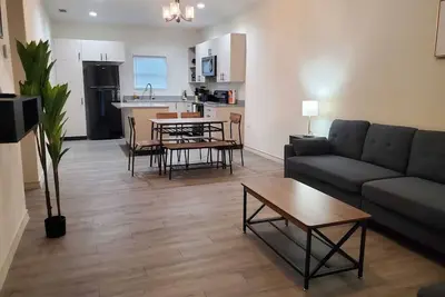 Image de Valle Hermoso - Brand New Apartment Near SpaceX!