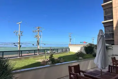 Image de Beachfront apartment with 2 bedrooms, 2 bathrooms and a balcony