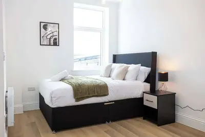Image de New! Stunning Flat, Ideal for Business, Sleeps 4!