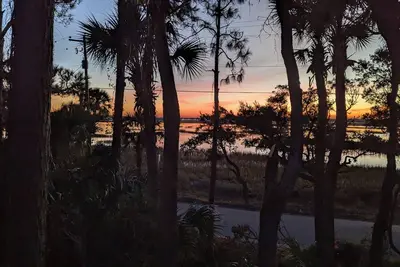 Image de Stunning Marsh View Retreat