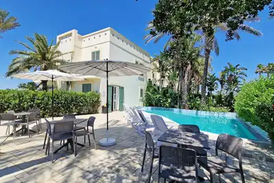 Image de Residence AraInn Castro - Piscine, 4 Couchages, WiFi