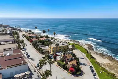 Image de Seize the Day by Gather: 2br Retreat w/ Views & Parking