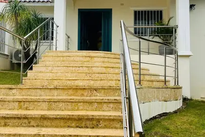 5bd/5ba guest-friendly villa w/ waterfall pool & Bbq