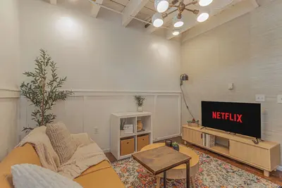 Image de Downtown I Keyless Entry, Queen Bed, Free Parking