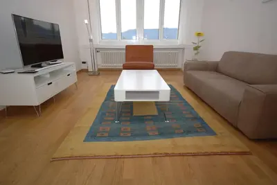 Image de Big 1br apartment in the center (Mill 3. 55)