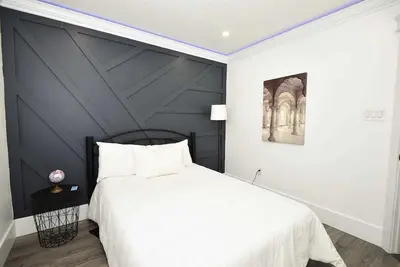 Image de Luxury Sweet Home Away From Home + Free Parking