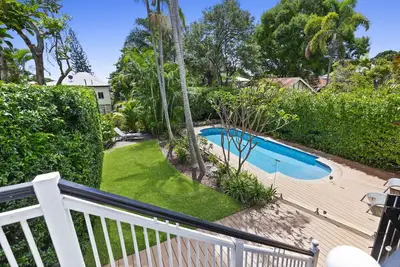 Image de 15mins to City, Pool, Family Friendly by Custom Bnb Hosting