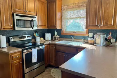 Image de Hygge cozy 3-bedroom condo with WiFi, Ac in peaceful De Pere & safe cul de sac.