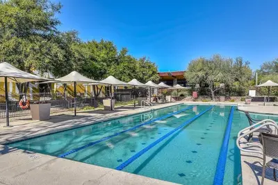 Image de Magnificent Desert Ridge Luxury 3 Bedroom Townhome