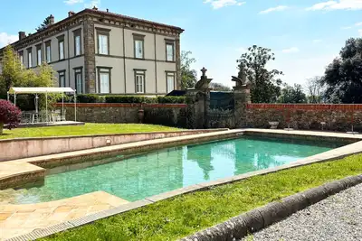 Image de Villa Orlando | Lucca | by TuscanyWeGo