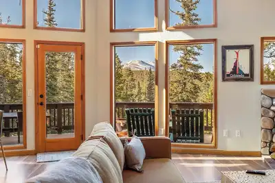 Image de Arcade~HotTub~Views! ~KingBds~Dogs~35min->Breck~Fast Wifi