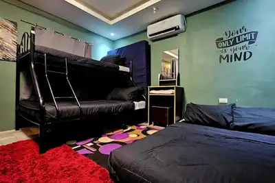 Cozy Natural Haven w/ Netflix, Videoke & Alfresco Dining