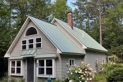 Image de Quiet Lakeside cottage in Searsport