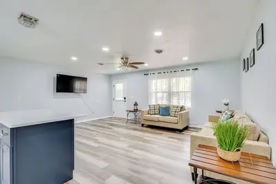 Image de Stay & Play in Belleview: Welcoming Home w/ Yard