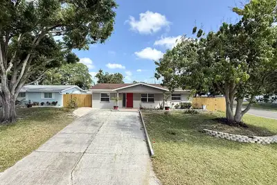 Image de Serene Home:Washer/Dryer-Bbq- Near Beach/Lake/Park/Museum/Restaurant/Airport!