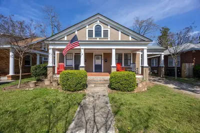 Image de The Zen Den | King Bed | Close to Dt, Usc & Zoo