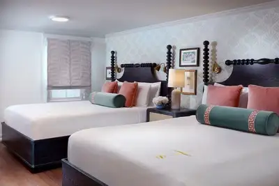 Image de Southernmost Beach Resort, Duval Gardens Two Queen, Beach & Pool Access