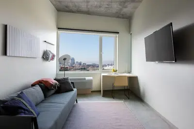 Image de Elegant Mountain View Suite with Spacious Interiors and Stunning Scenic Views