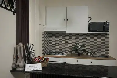 Image de Modern 2-bedroom apartment in with WiFi, Ac