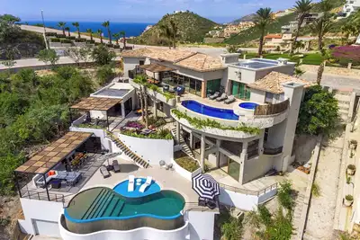 Image de Luxury 6br Villa with Ocean Views in Pedregal