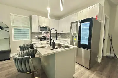 Image de Newly furnished3-bedroom apartment with WiFi, Ac in delightful Humble.