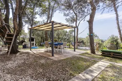 Image de GuestHost - Lovely Apartment W/ Garden and Parking