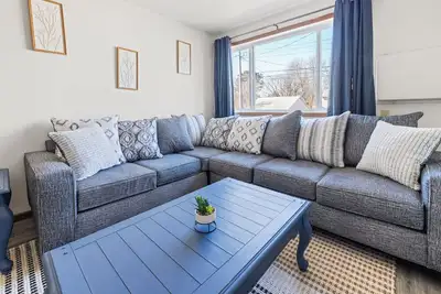 Image de Spacious 3-bedroom apartment with WiFi, Ac in wonderful St. Cloud